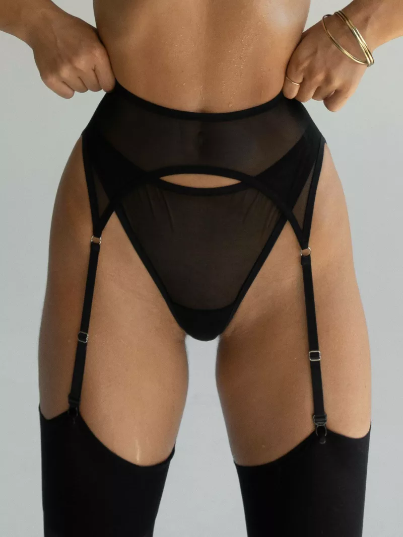 Пояс для панчіх Black Basic
